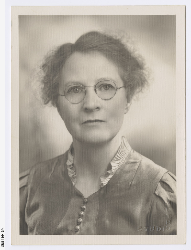 Photo of Reverend Winifred Kiek